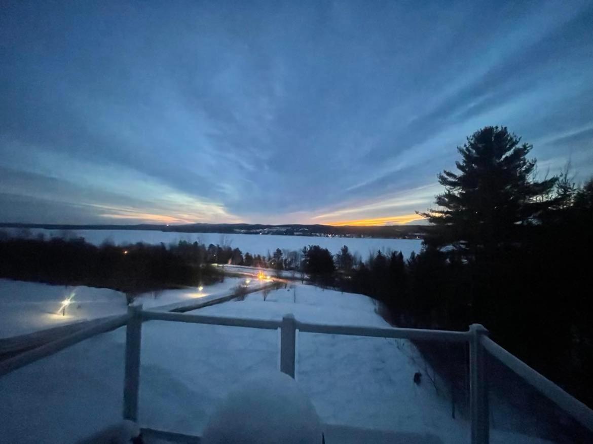 Location Au Sommet Du Lac マゴグ エクステリア 写真